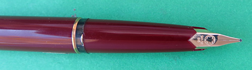 MONTBLANC 320 IN BURGUNDY WITH BROAD NIB. NEW OLD STOCK.